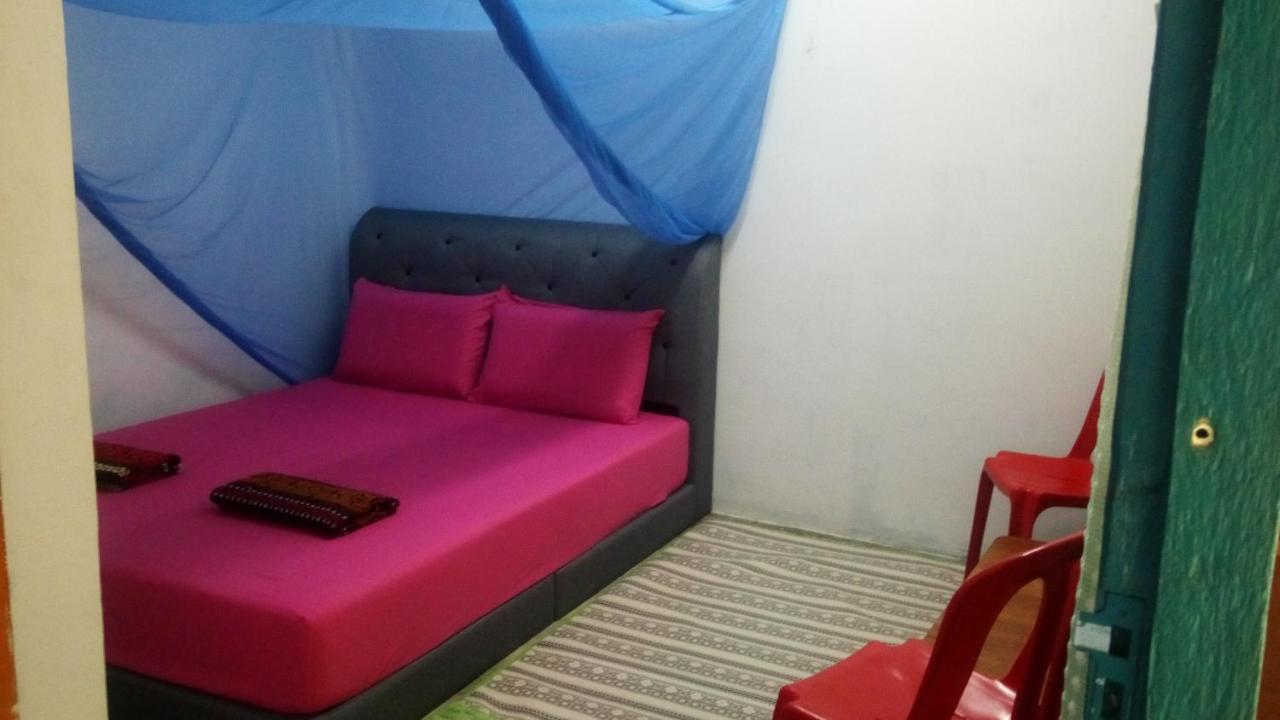 Fatehah Inn Kuala Tahan Buitenkant foto