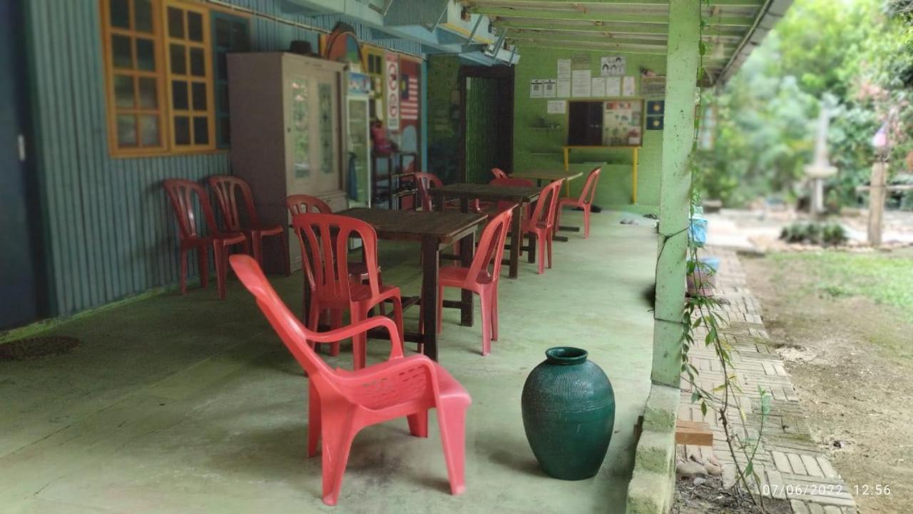 Fatehah Inn Kuala Tahan Buitenkant foto